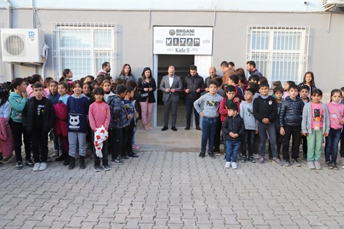 Ergani Belediyesi Kitap Kafe 3 İstasyon Mahallesinde Hizmete Açıldı